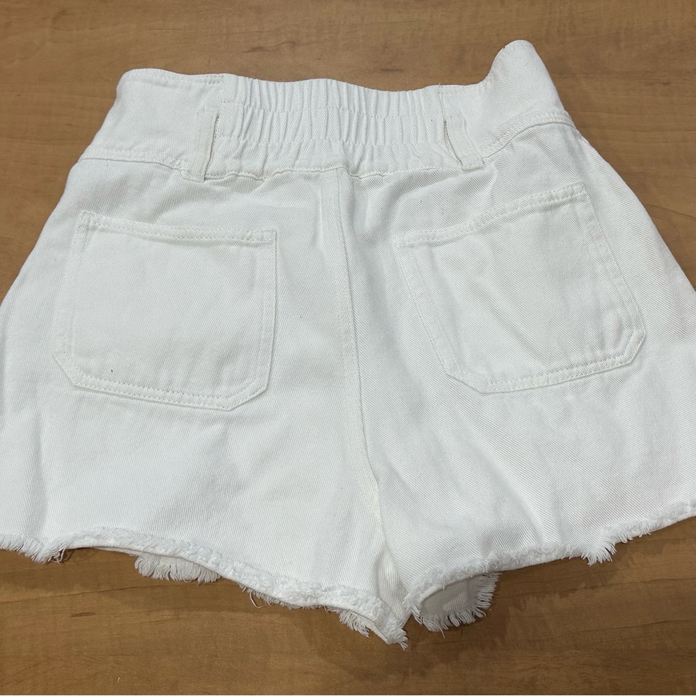 White Denim Ladies High Rise Shorts size medium 4-5